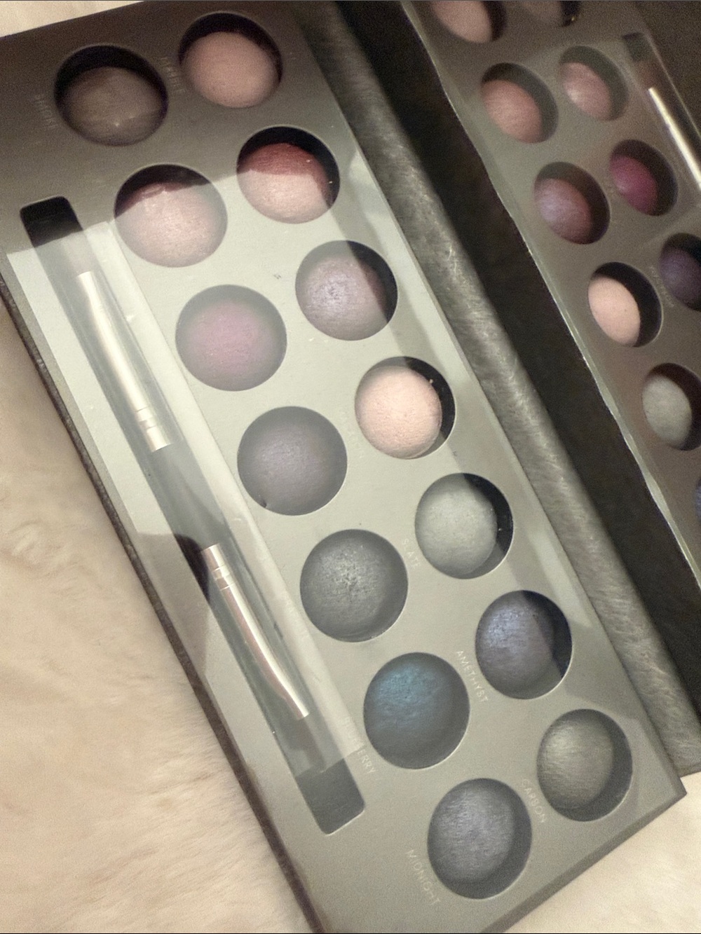 Laura Geller The Delectables Eyeshadow Palette Delicious shades of cool 14 NEW - Picture 6 of 7